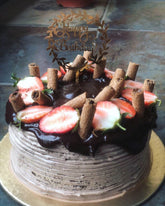 CHOCOLATE STRAWBERRY CAKE WITH TWISTERS