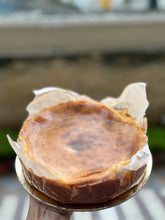 BURNT BASQUE CHEESECAKE