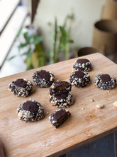 CARAMEL HAZELNUT COOKIES